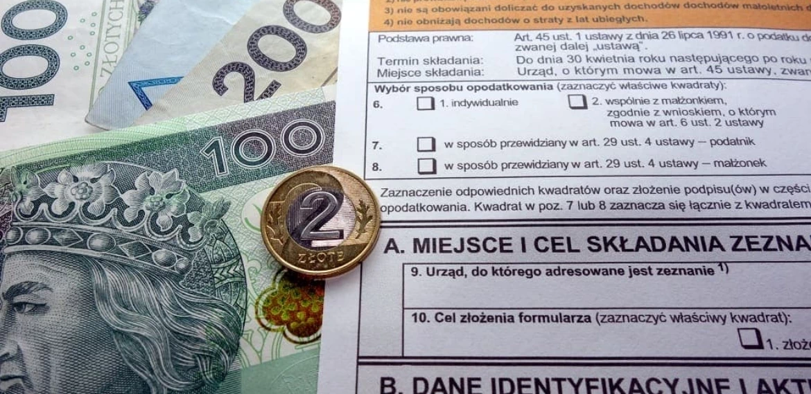 banknoty i zeznanie podatkowe